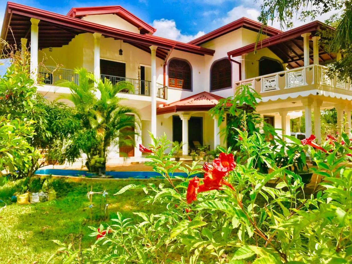 Green Edge Residences Дамбулла Экстерьер фото