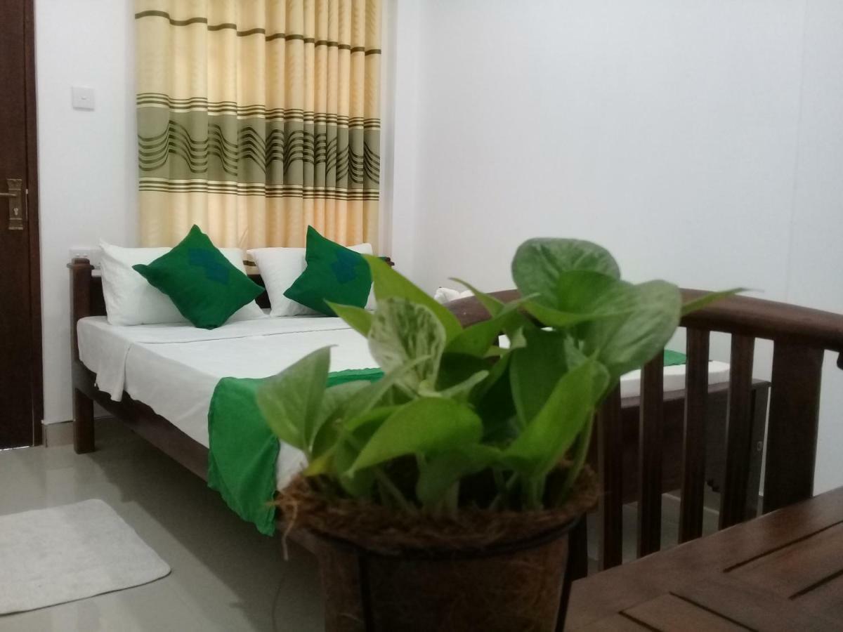 Green Edge Residences Дамбулла Экстерьер фото